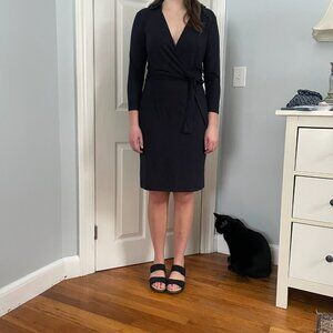 Ann Taylor 3/4 sleeve faux wrap dress navy blue knee length size 8